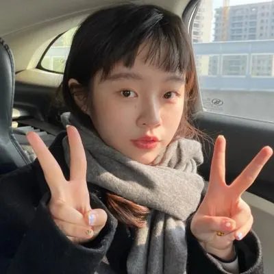 青春请闭眼海报