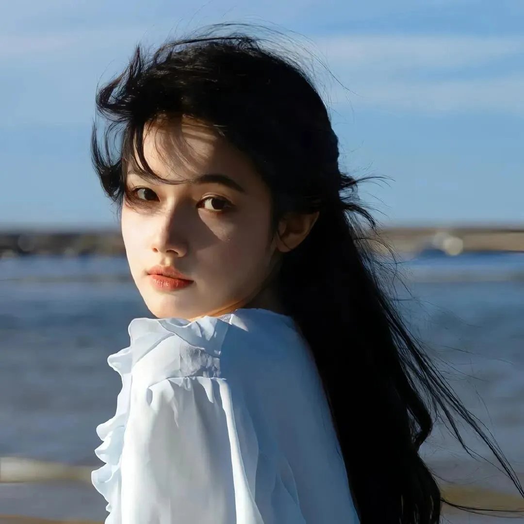 女王神剑海报